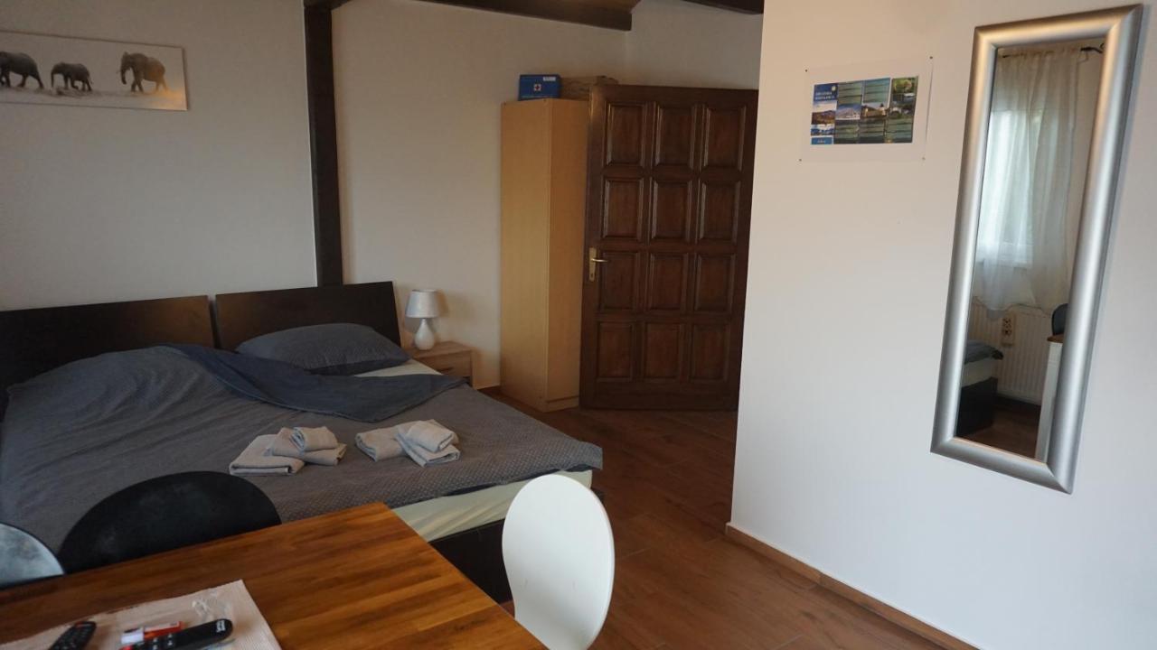 Studio Apartman "Djed" Hrvatska Kostajnica Exterior photo